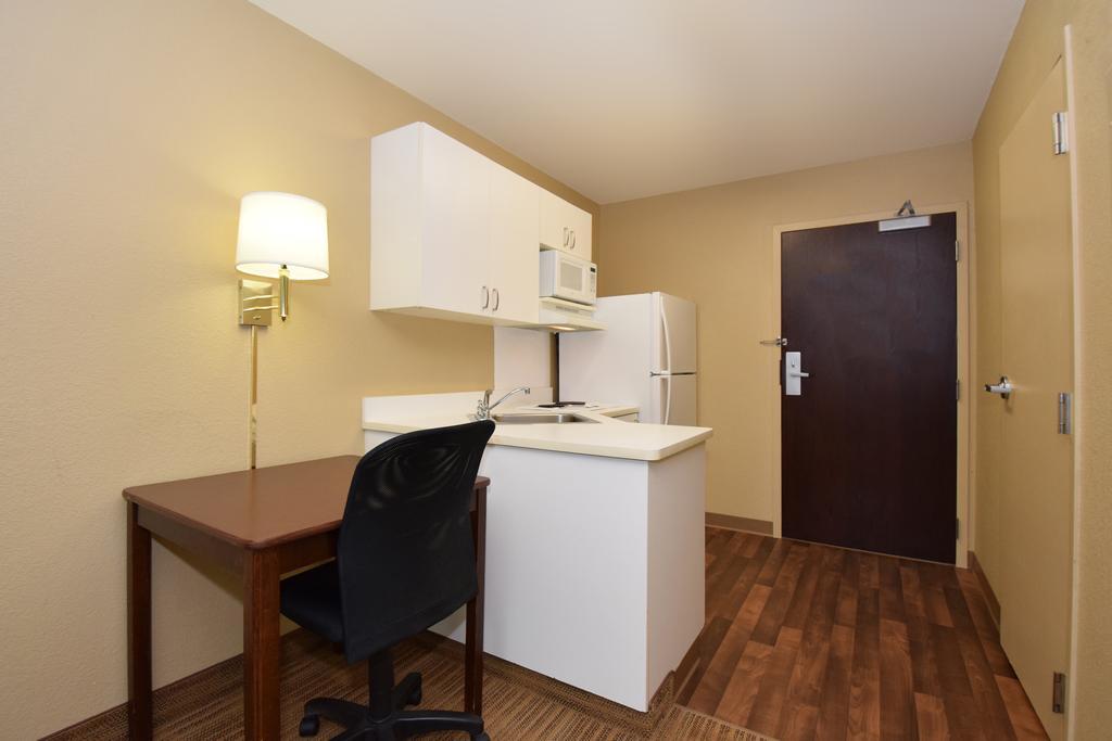 Extended Stay America Suites - Seattle - Northgate Экстерьер фото